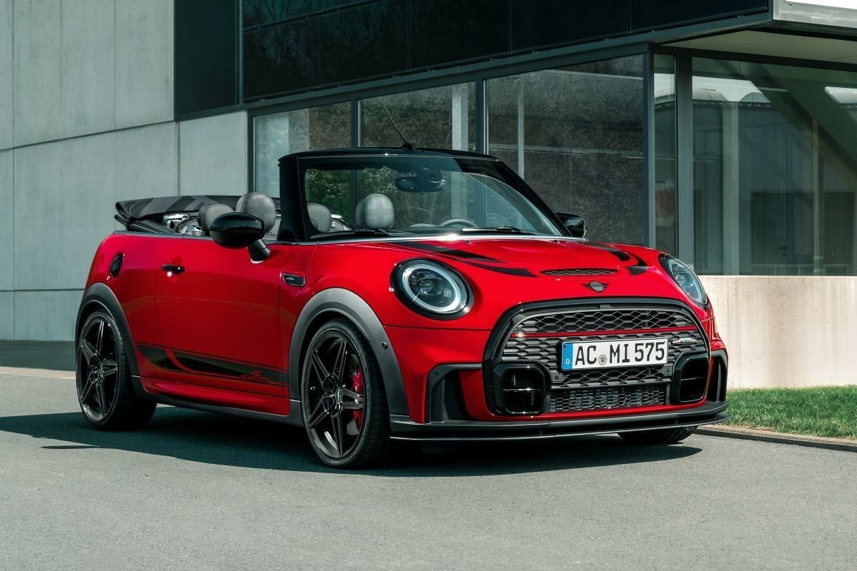 El MINI John Cooper Works Cabrio 2022 refuerza su personalidad gracias a AC Schnitzer 