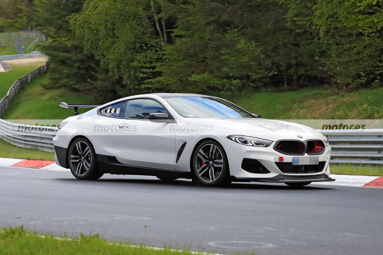 Foto espía BMW M8 CSL 2022 en Nürburgring - exterior