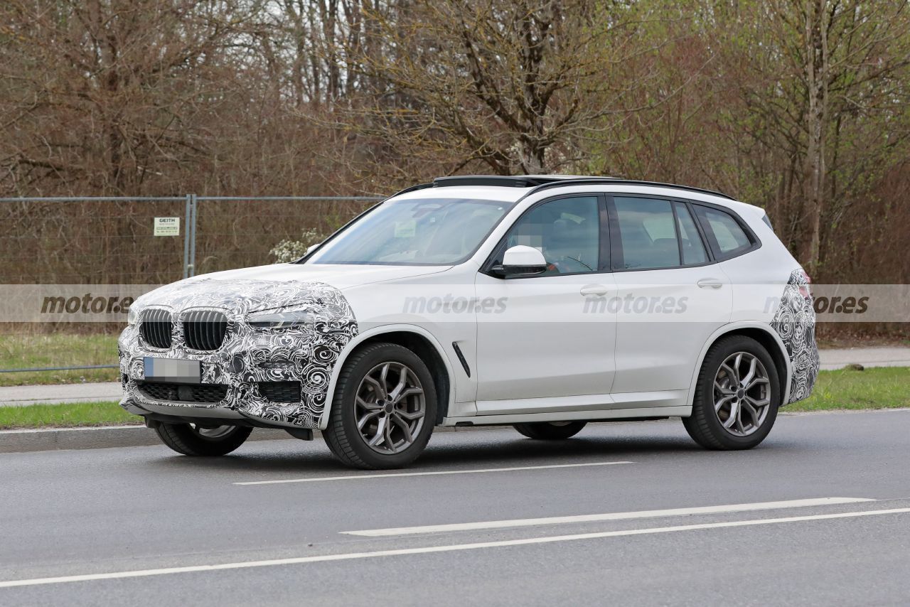 Foto espía BMW X3 LCI 2022 - exterior