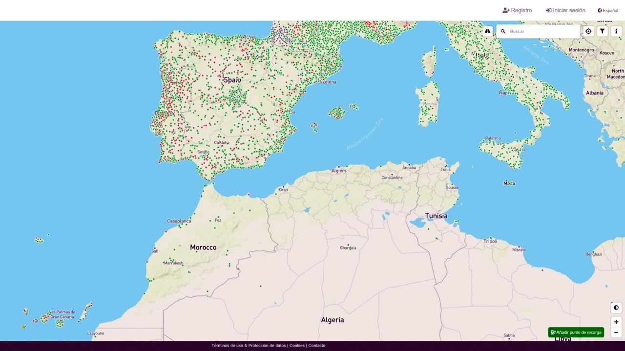 Dónde cargar un coche eléctrico: opciones y mapas de puntos disponibles