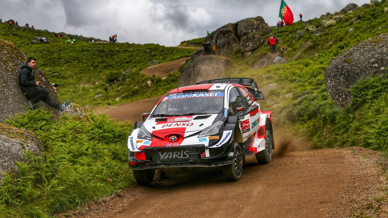 https://www.motor.es/fotos-noticias/2021/05/estonio-ott-tanak-da-golpe-mesa-rally-portugal-202178240-1621679466_1.jpg