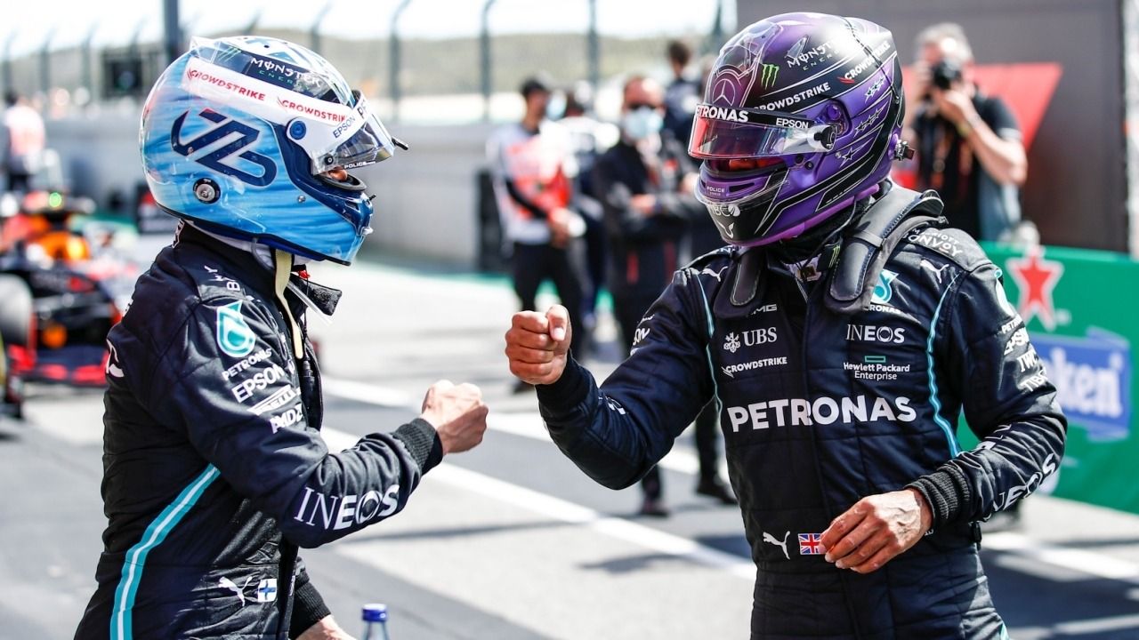 Hamilton hace campaña por Bottas entre rumores de un cambio por Russell