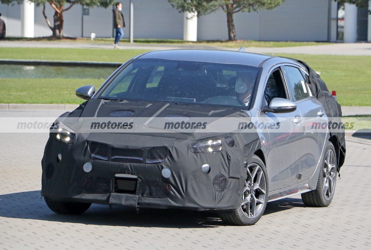 Foto espía KIA ProCeed Facelift 2022 - exterior