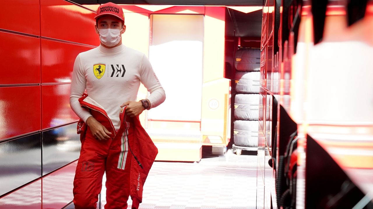 Leclerc rebaja las expectativas de Ferrari: «No creo que un podio sea realista»