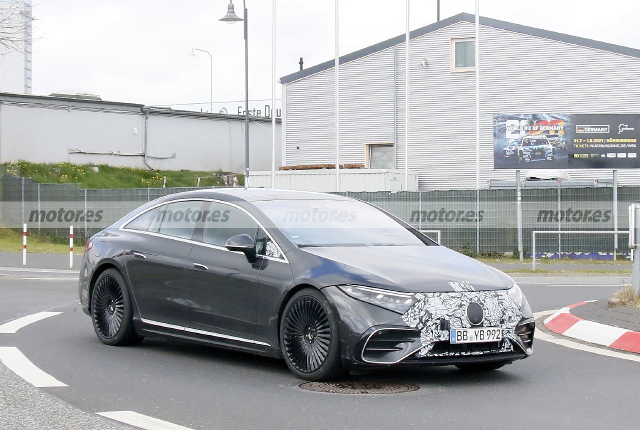 Foto espía Mercedes-AMG EQS 2022 - exterior