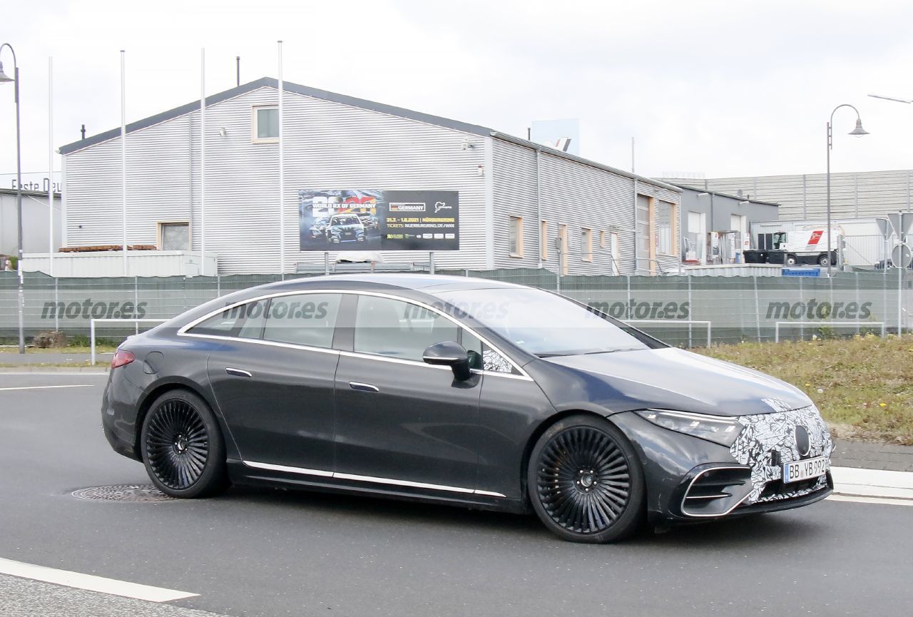 Foto espía Mercedes-AMG EQS 2022 - exterior