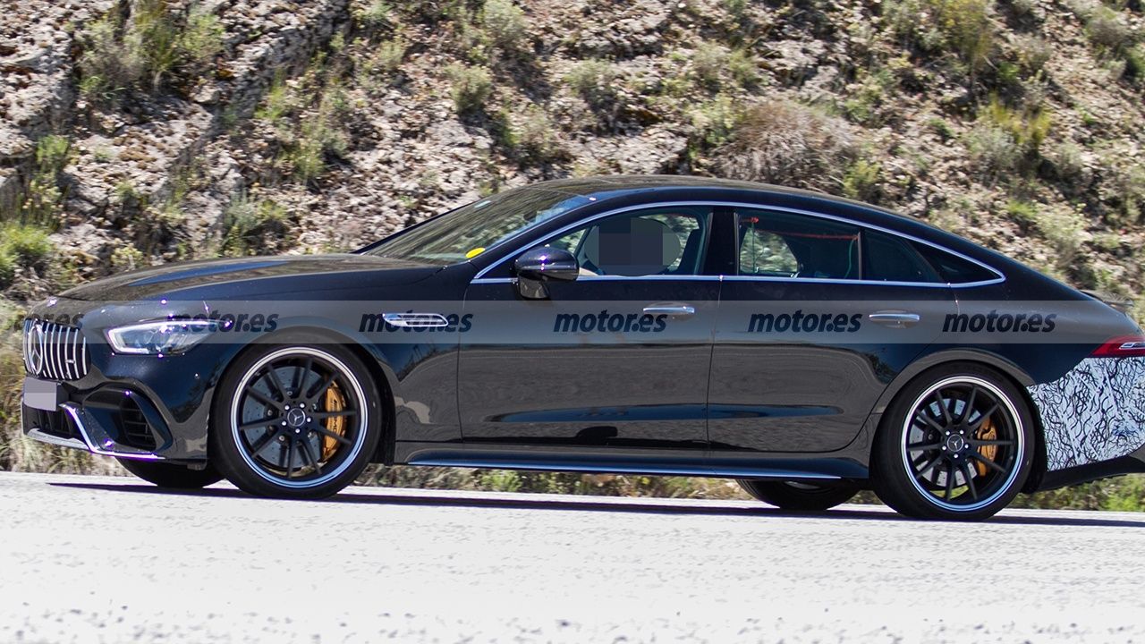 Mercedes-AMG GT 73 e 4MATIC Berlina - foto espía