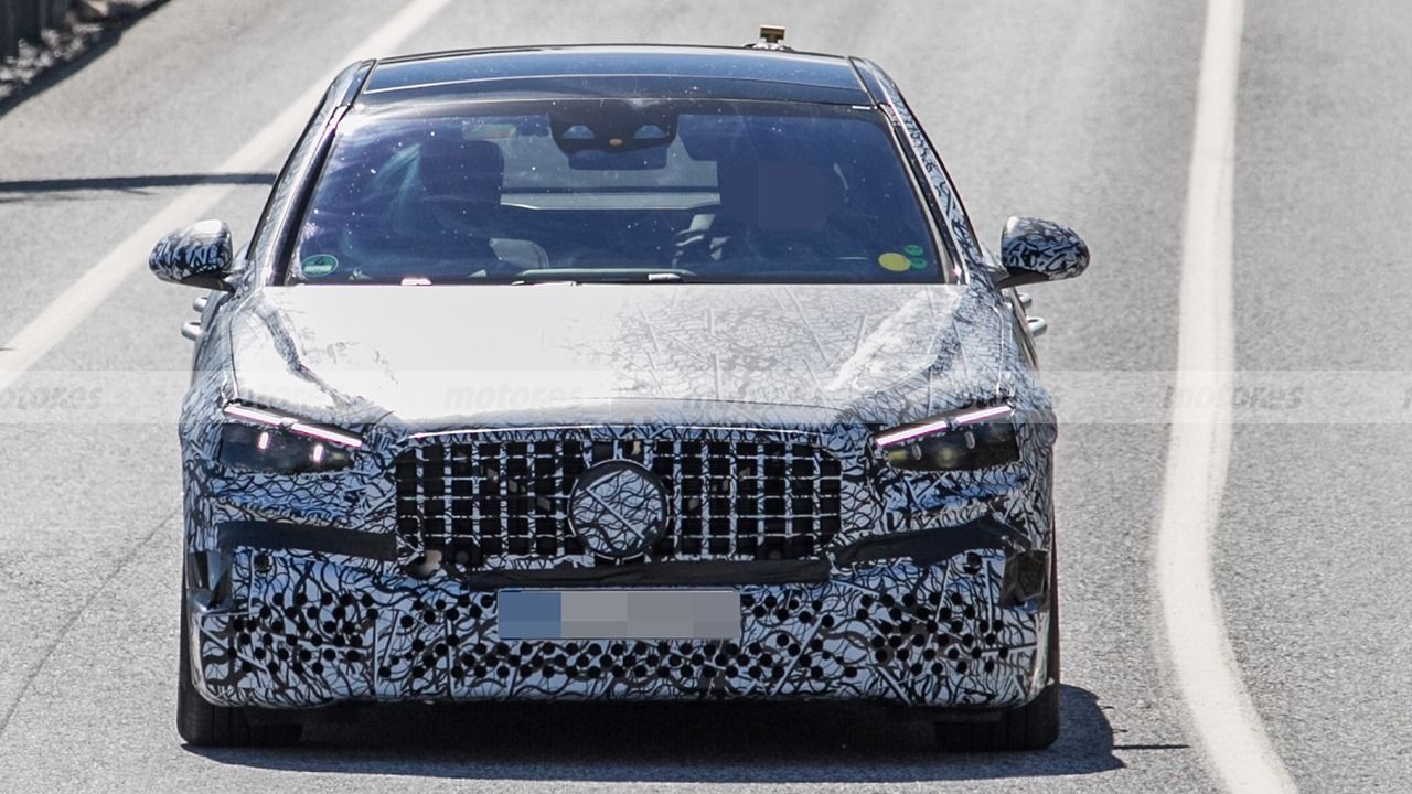 Mercedes-AMG S 63 e 2022 - foto espía