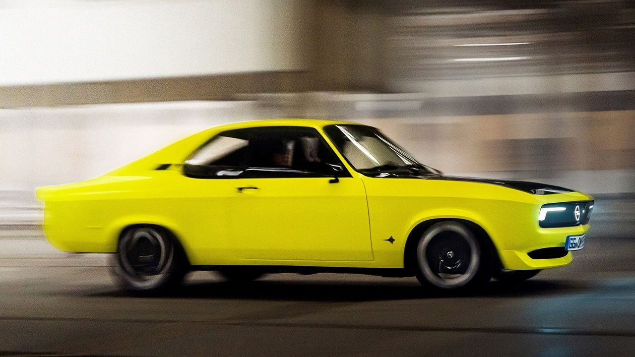 Opel Manta GSe ElektroMOD - lateral