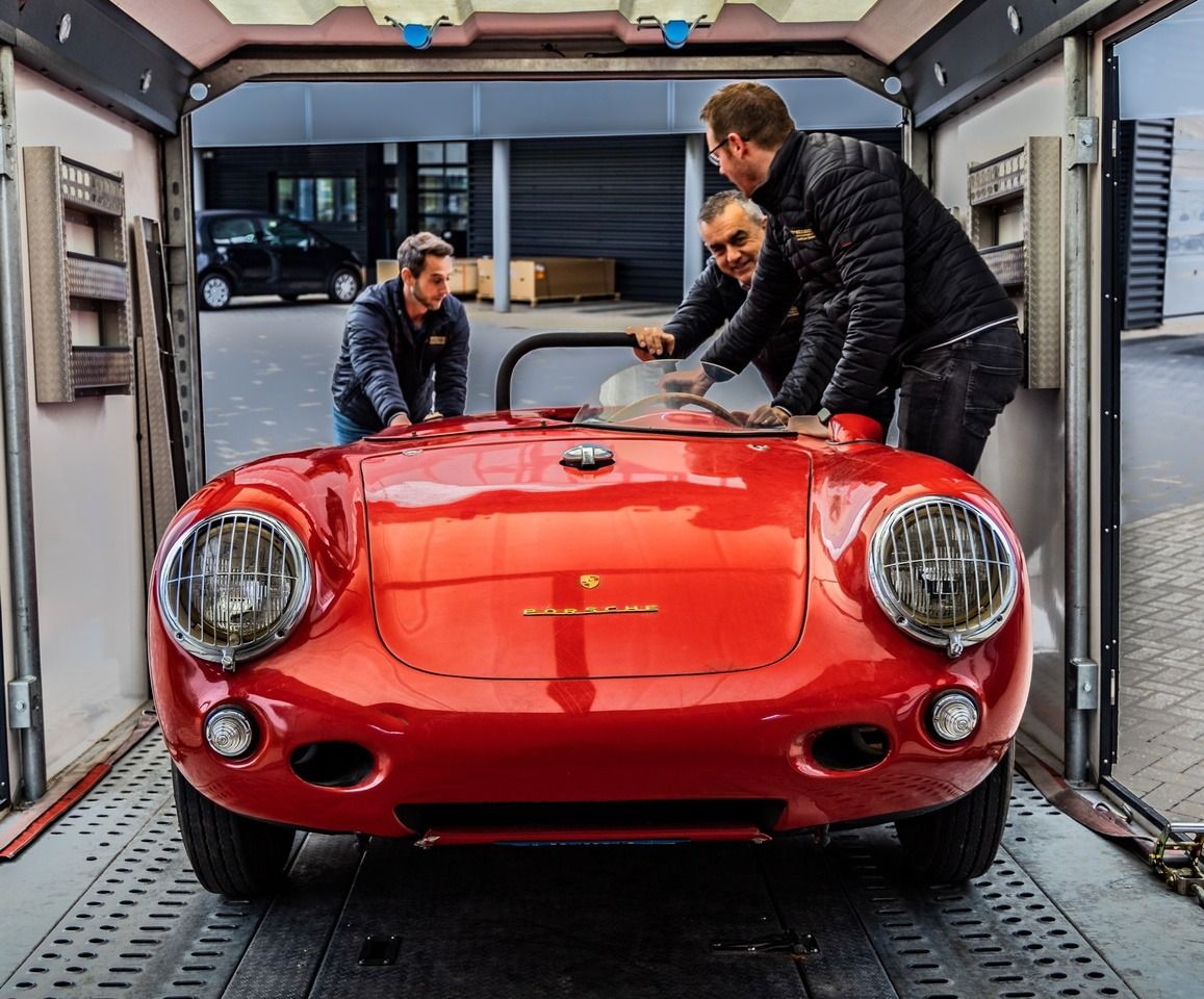 El Porsche 550 Spyder rescatado de un contenedor ya se encuentra en Europa