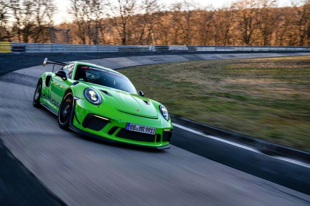 El Porsche 911 GT3 RS de Manthey Racing destroza el récord del modelo en Nürburgring