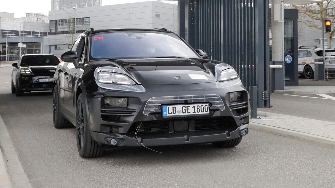 Foto prototipo Porsche Macan Eléctrico 2023 - exterior