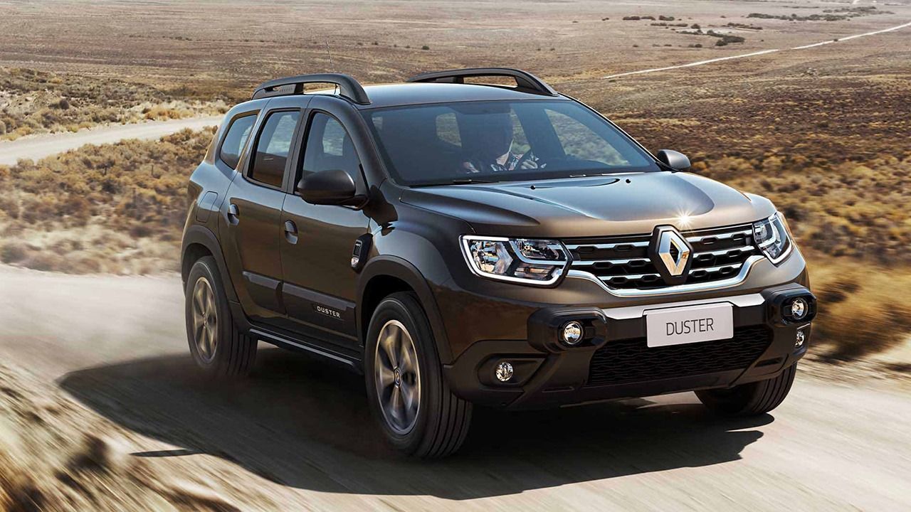 Colombia - Abril 2021: El Dacia Duster bajo la marca Renault roza la victoria