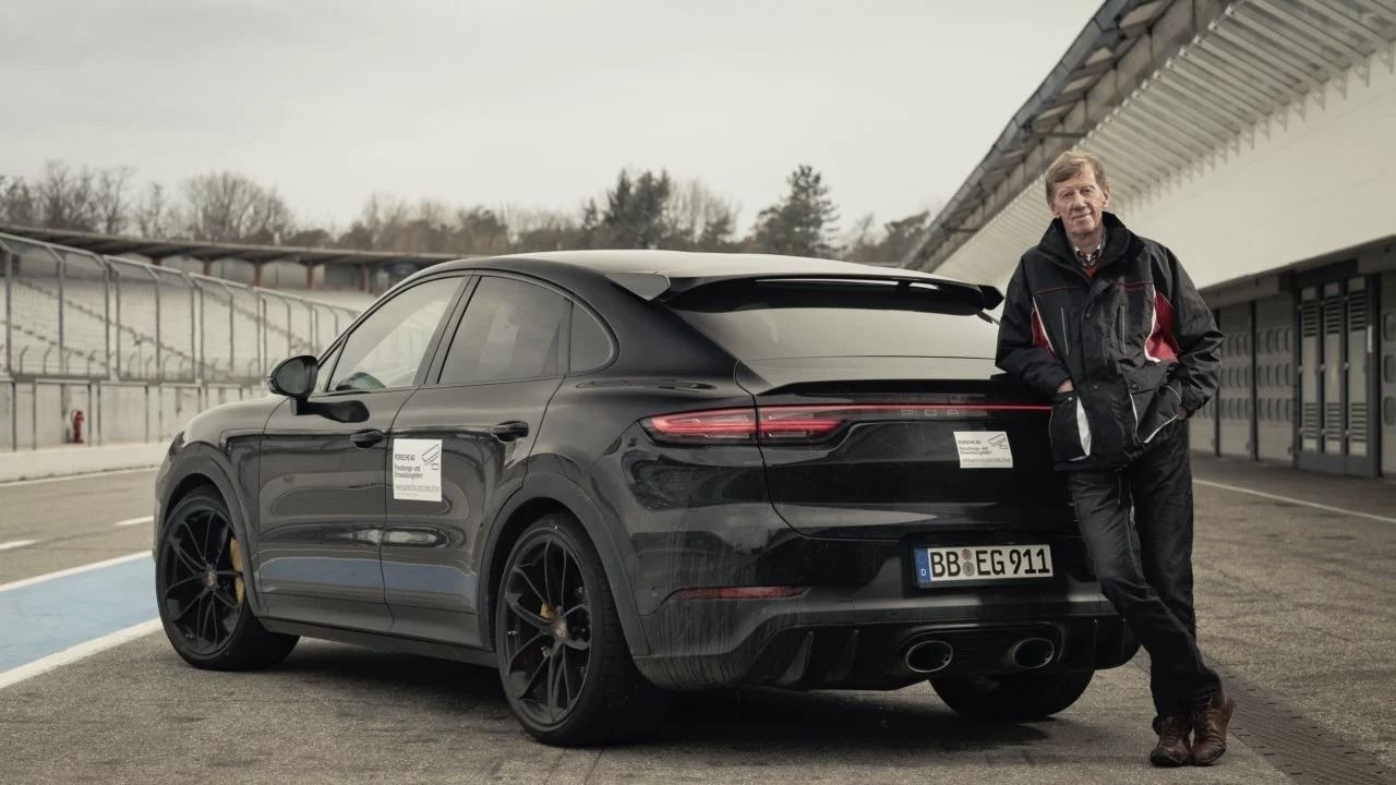 Walter Röhrl prueba el prototipo del Porsche Cayenne Coupé más radical [vídeo]