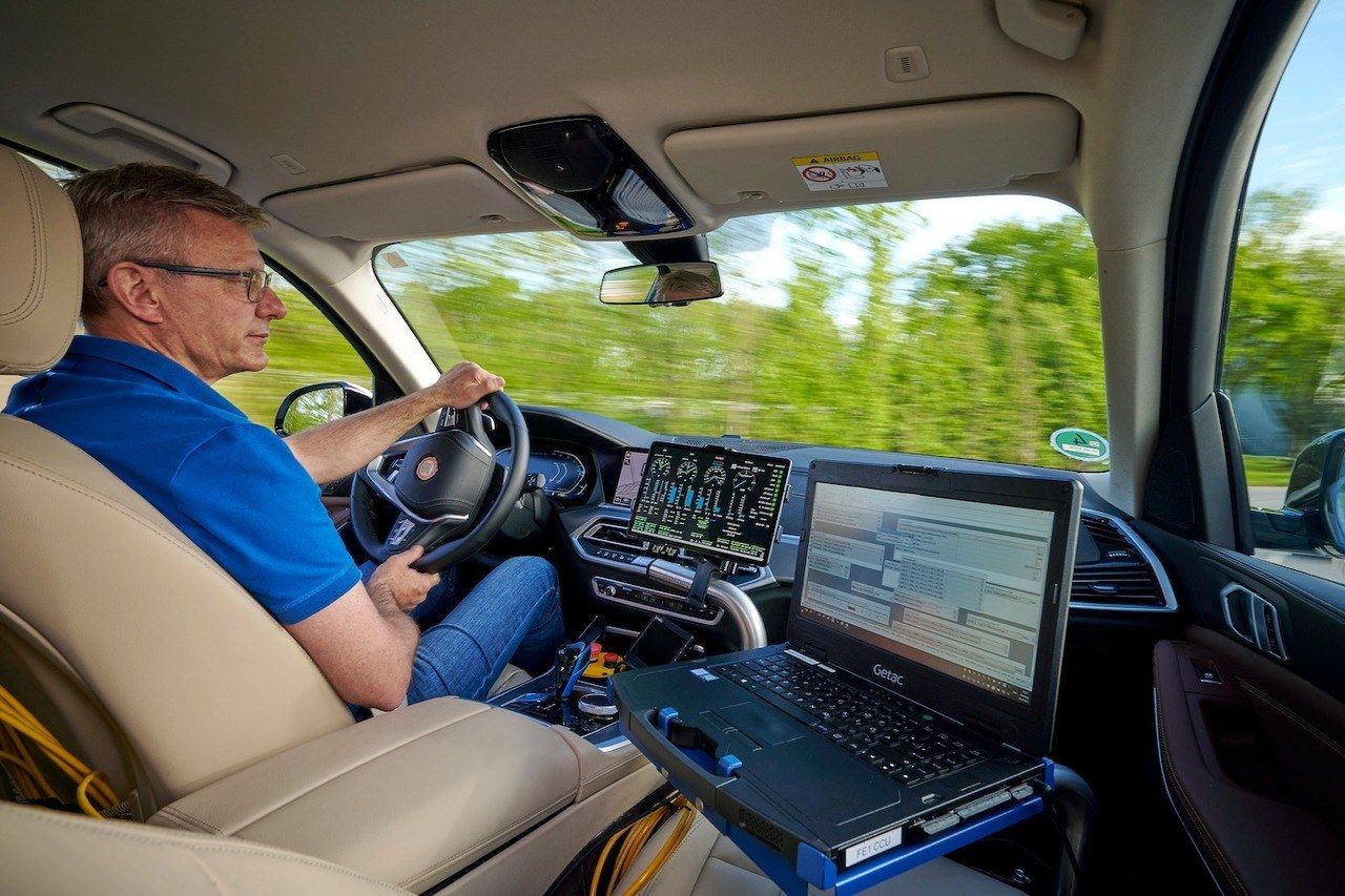 Foto BMW i Hydrogen NEXT X5 - interior