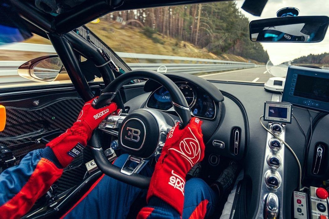 Foto prototipo Bugatti Chiron Super Sport - interior