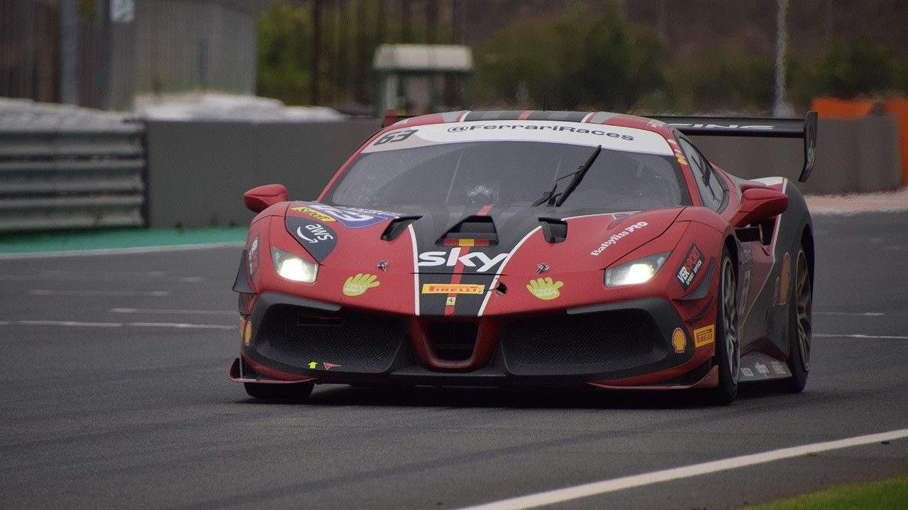 Sergio Paulet en acción con su Ferrari 488 Challenge Evo