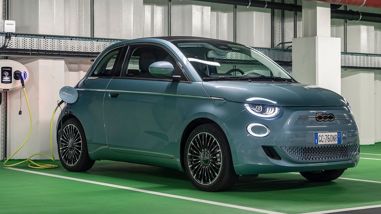 La gama FIAT solo estará compuesta de coches eléctricos en 2030