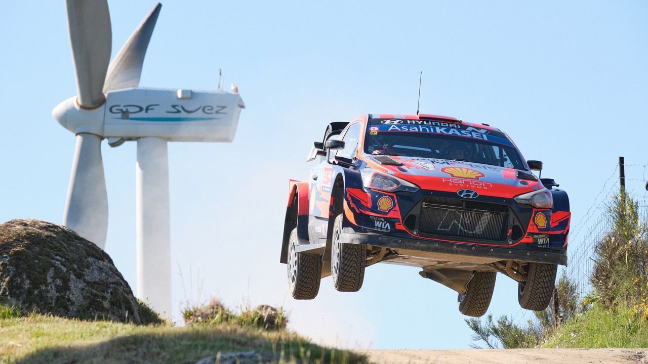 Hyundai y Dani Sordo se reencuentran con su adorada Cerdeña