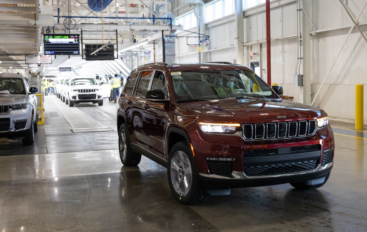 El Jeep Grand Cherokee L 2021 ya está en producción y va camino de los concesionarios