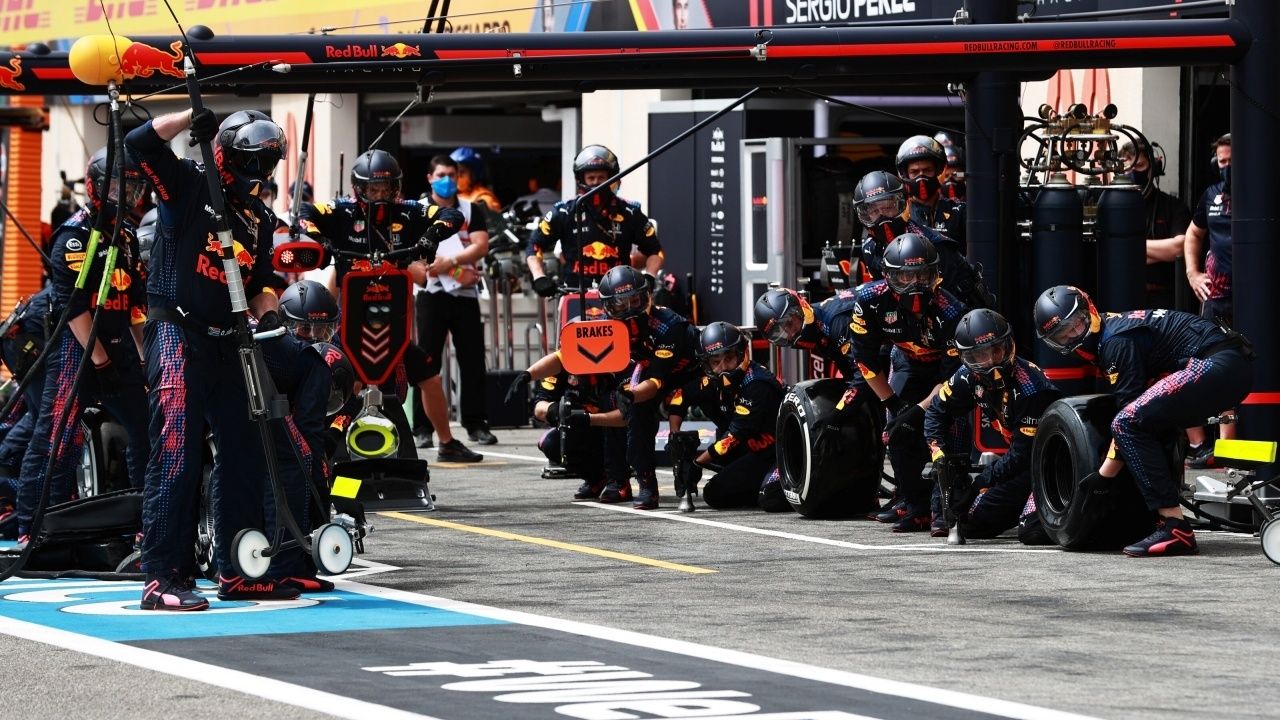 ¿Medida anti-Red Bull? La FIA obliga a ralentizar los pit stops