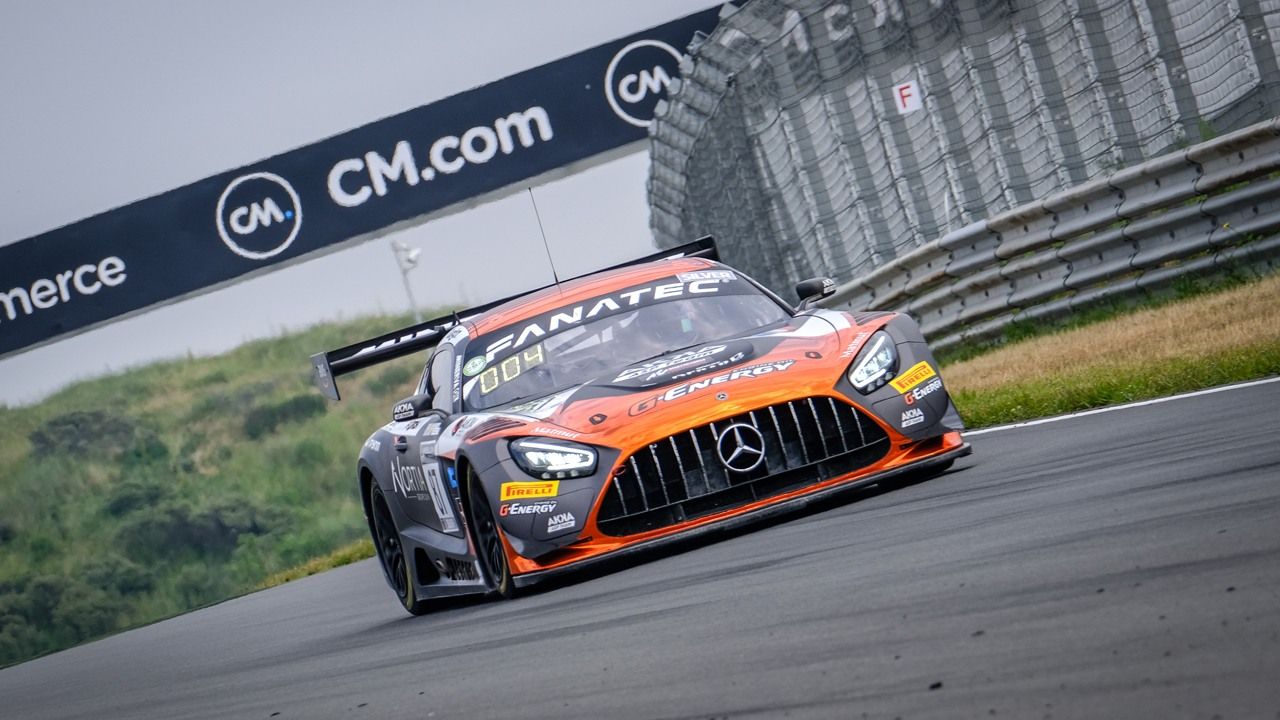 Los Mercedes del equipo AKKA ASP empiezan al mando en Zandvoort