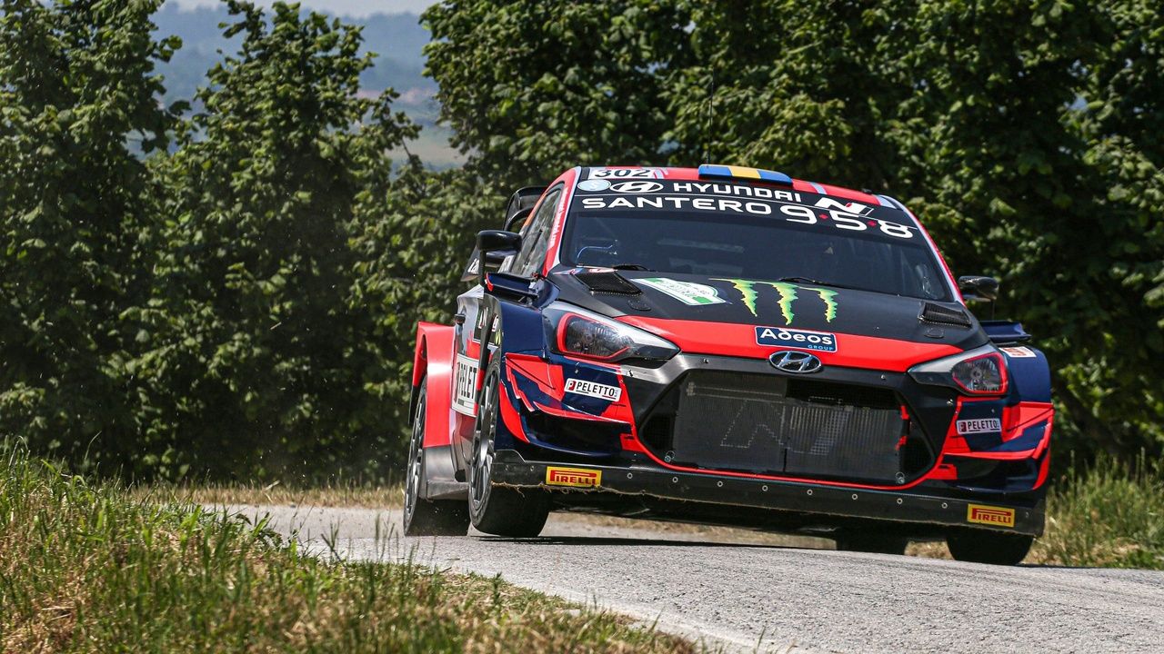 Oliver Solberg gana el Rally di Alba por una sanción a Ott Tänak