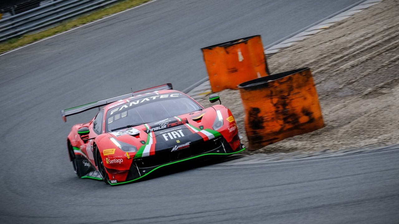 La parrilla de la Sprint Cup en Misano crece hasta los 30 vehículos GT3