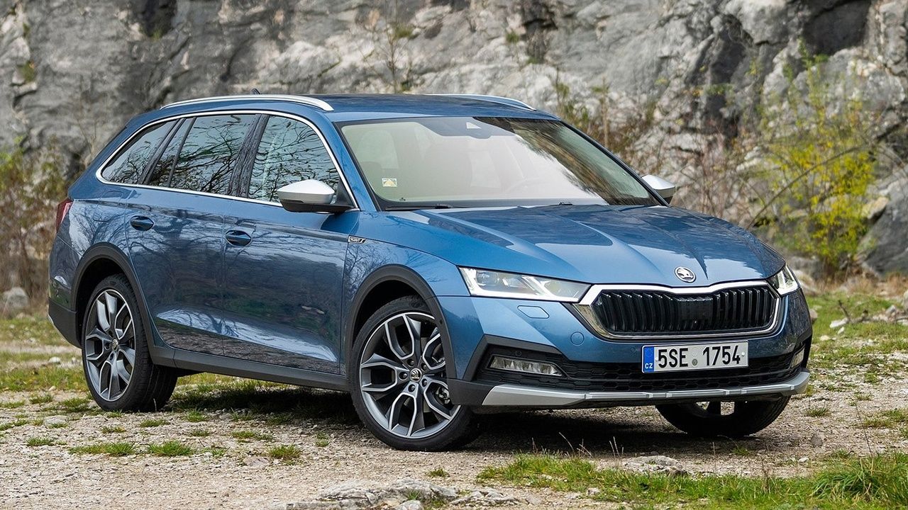 El Skoda Octavia Scout de gasolina más potente y 4x4, ¿cuál es su precio?