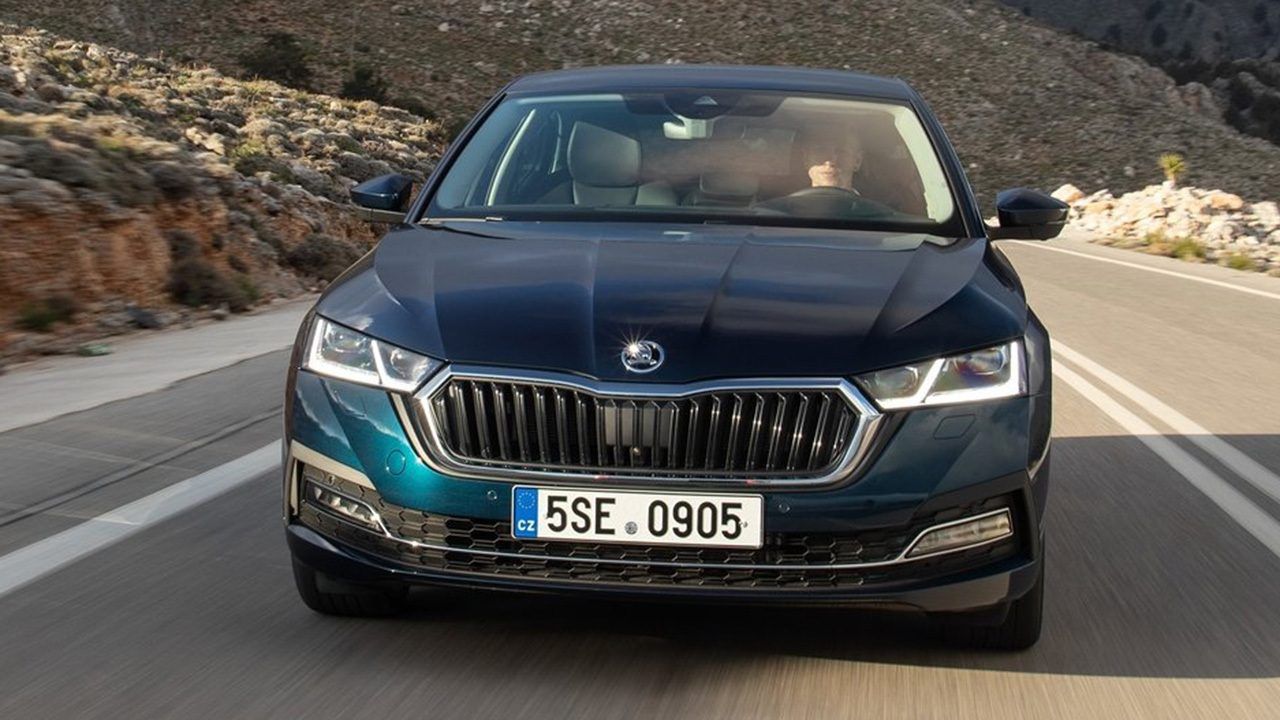 El nuevo Skoda Octavia Sport ya disponible con motores gasolina y diésel