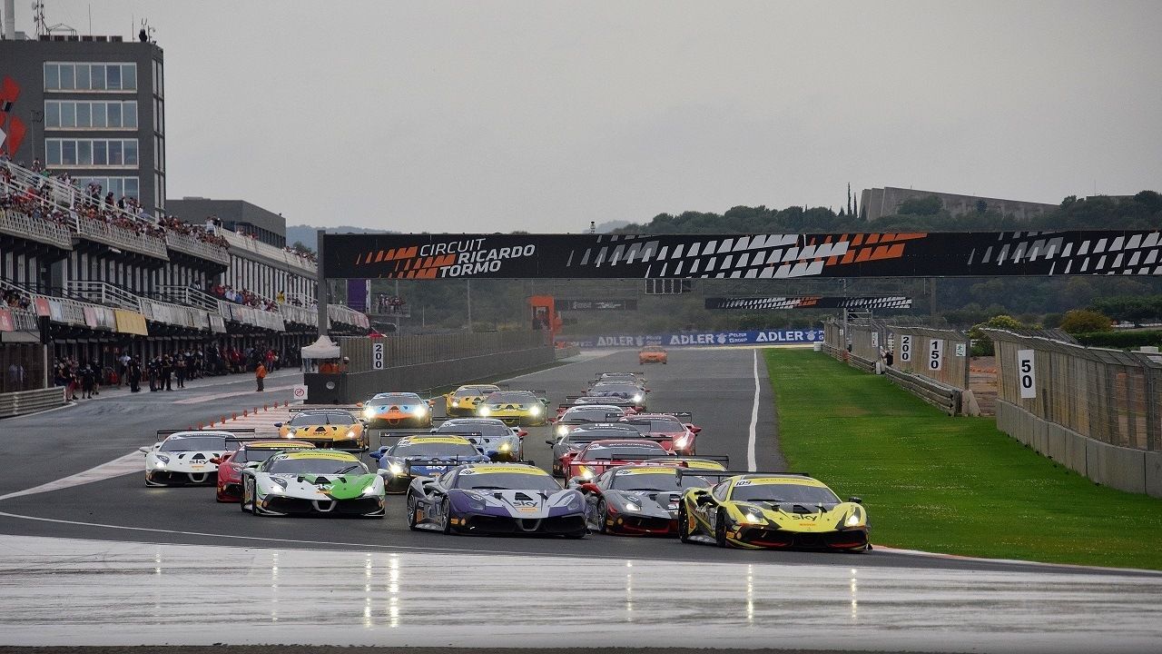 Sergio Paulet, doble podio en la Ferrari Challenge en Cheste