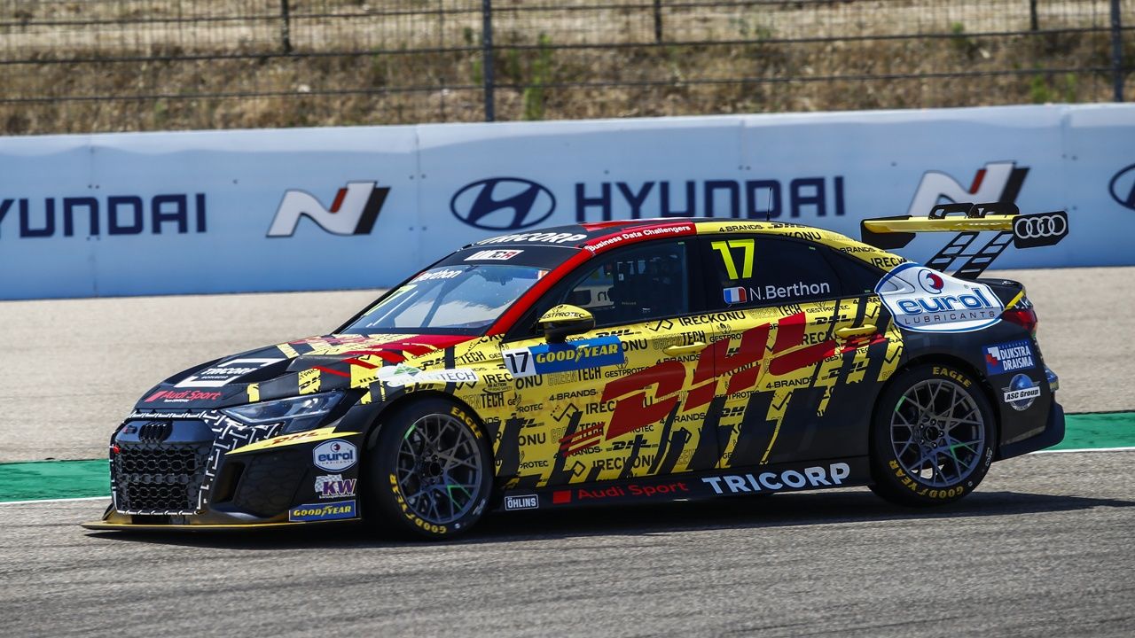 Los Audi RS 3 LMS TCR mandan en los libres del WTCR en MotorLand