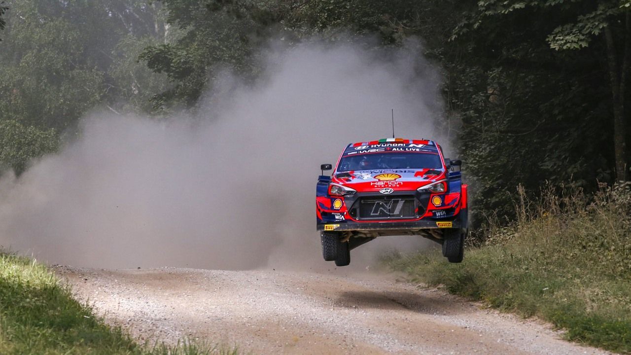 Cerrado duelo entre Kalle Rovanperä y Craig Breen en el Rally de Estonia