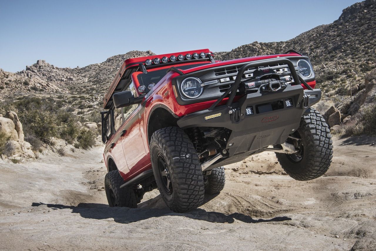 Olvídate del Ford Bronco Raptor, Shelby insinúa una variante más radical del 4x4