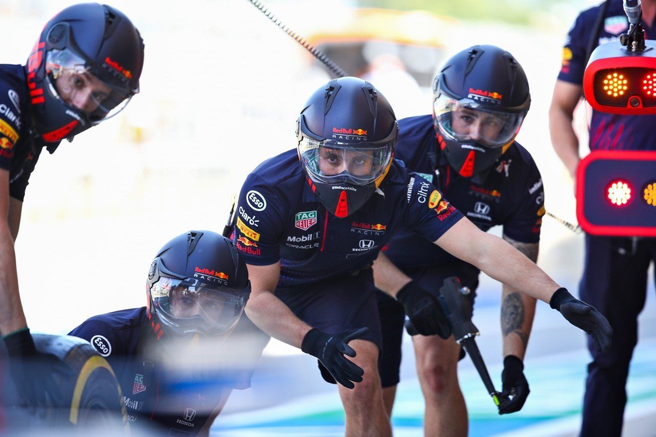 La FIA da marcha atrás: no habrá tiempo mínimo de reacción en los pit stops