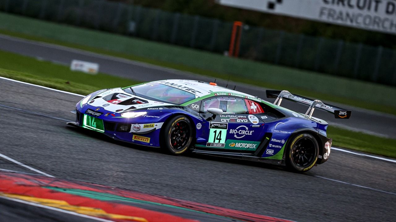 El Lamborghini #14 manda en el warm up de las 24 Horas de Spa