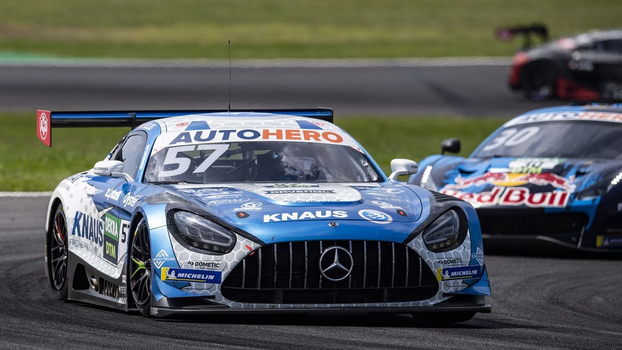 Philip Ellis pesca en Lausitzring y estrena su palmarés en el DTM