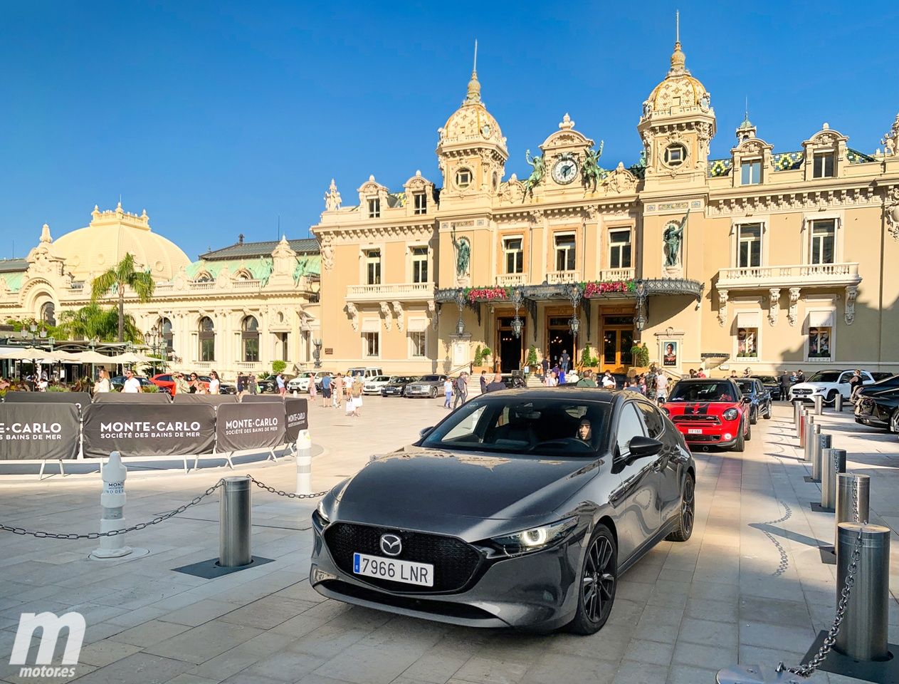 Road trip veraniego: recorremos la Costa Azul con el Mazda3 e-Skyactive X