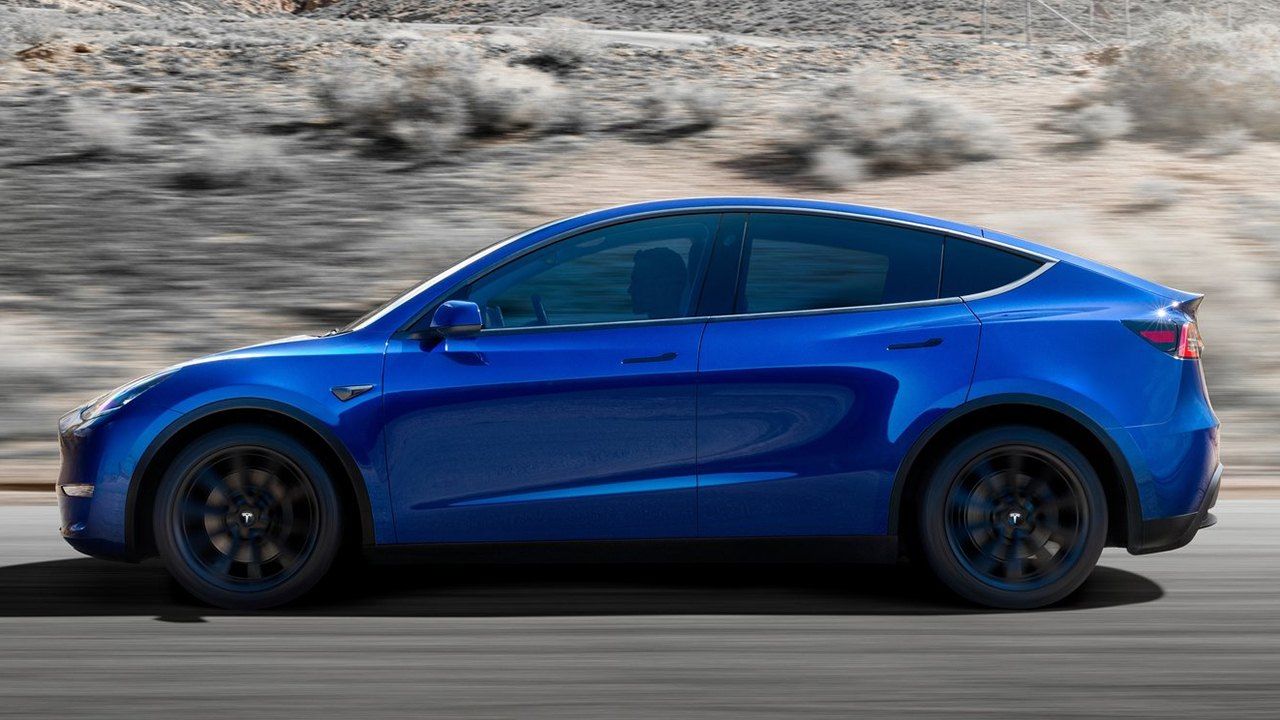 Tesla Model Y - lateral