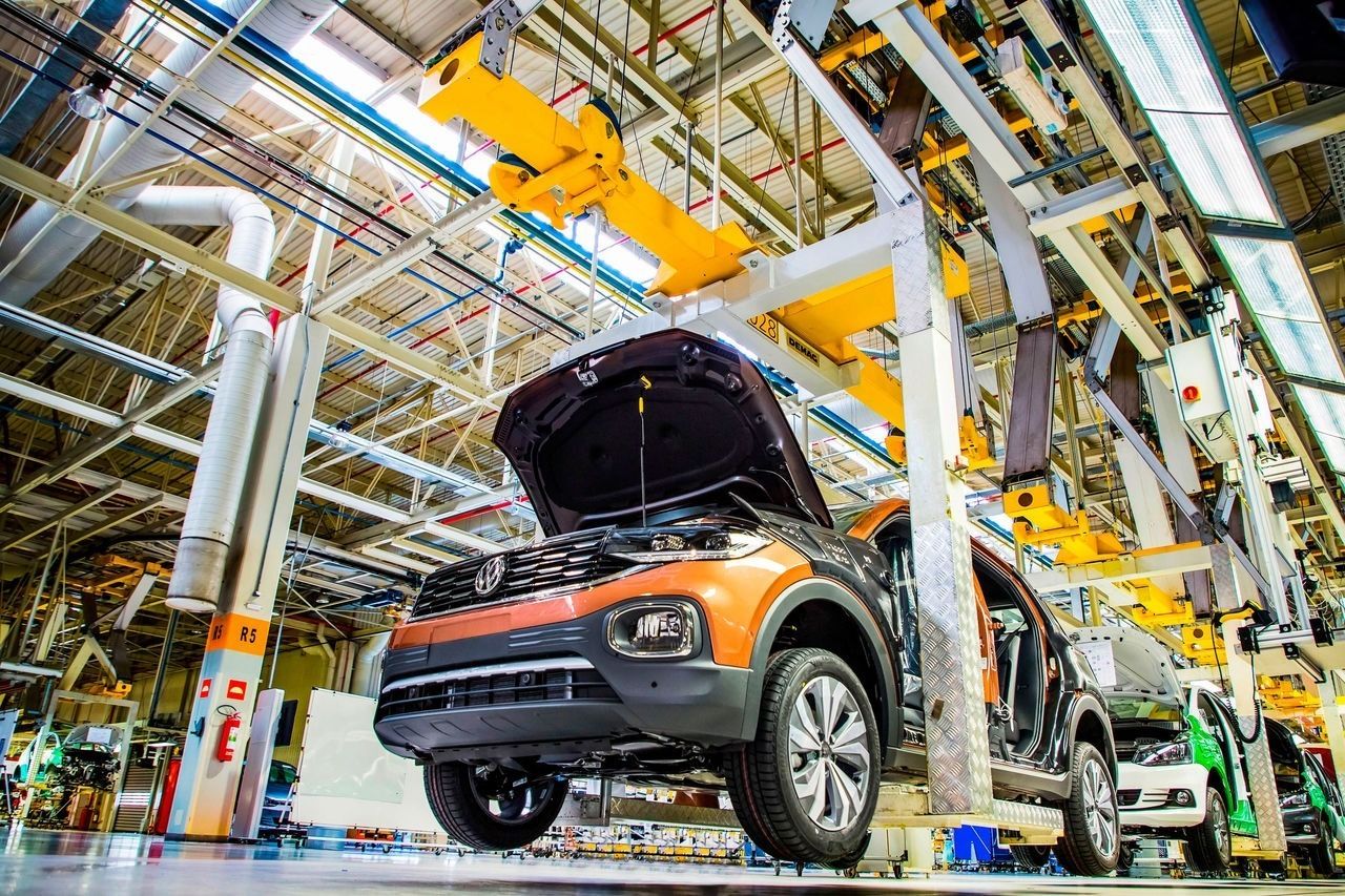 Foto Volkswagen T-Cross en la cadena de montaje de Brasil