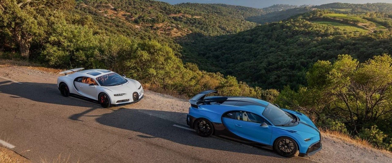 Foto Bugatti Chiron Pur Sport y Chiron Super Sport