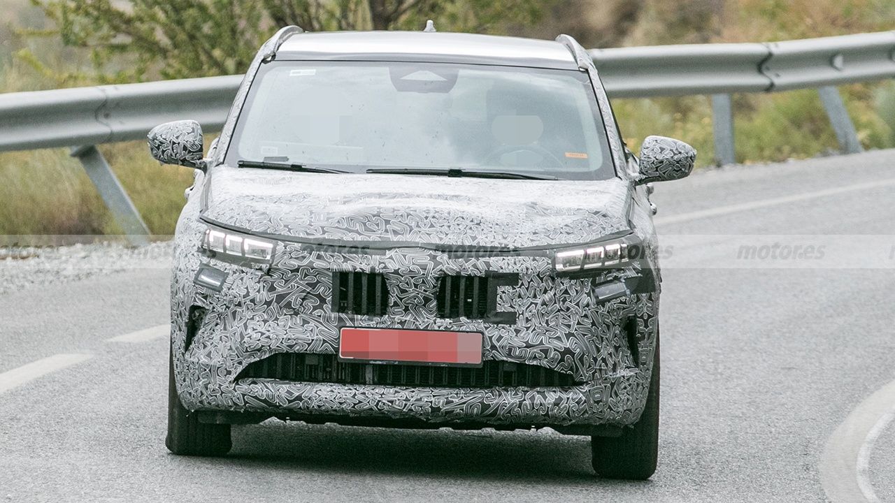 Renault Kadjar 2022 - foto espía frontal