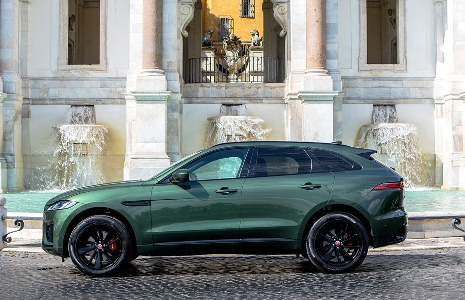 Foto F-PACE Greenstone - exterior