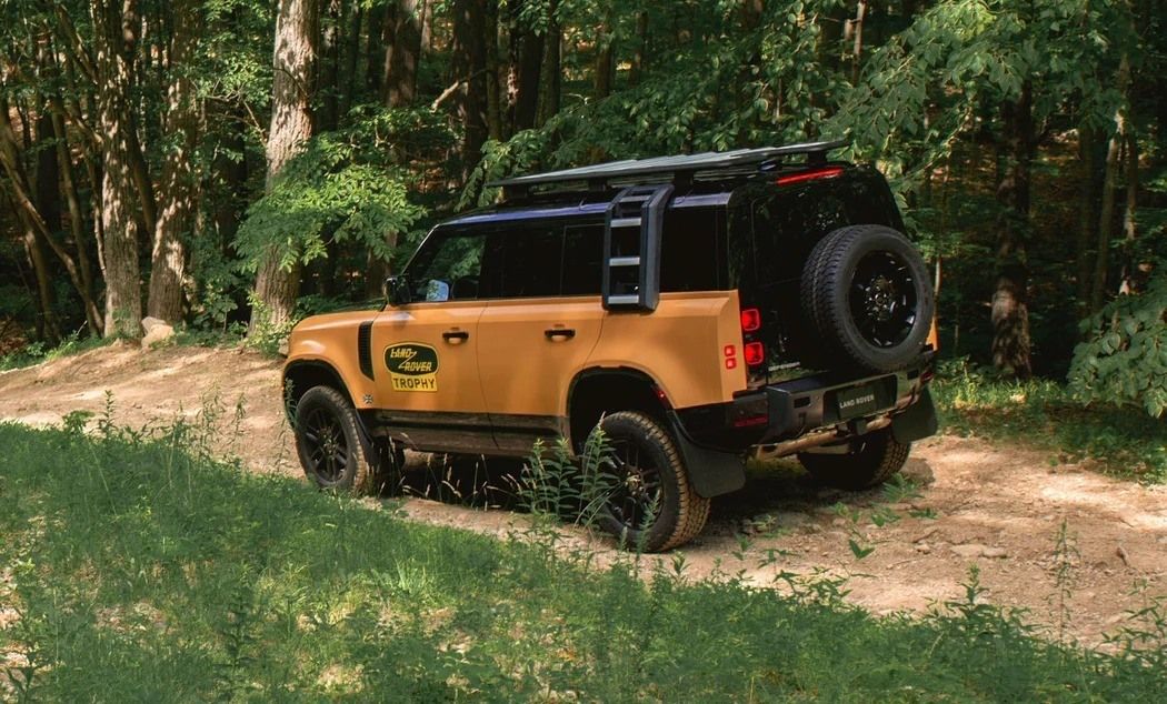 Foto Land Rover Defender Trophy Edition - exterior