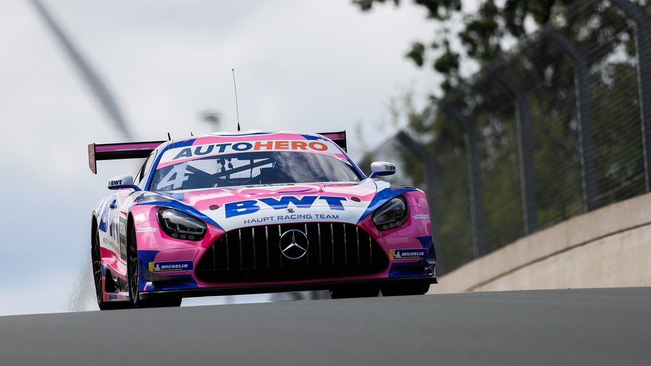 El líder Kelvin Van der Linde inicia con una pole su actuación en Zolder