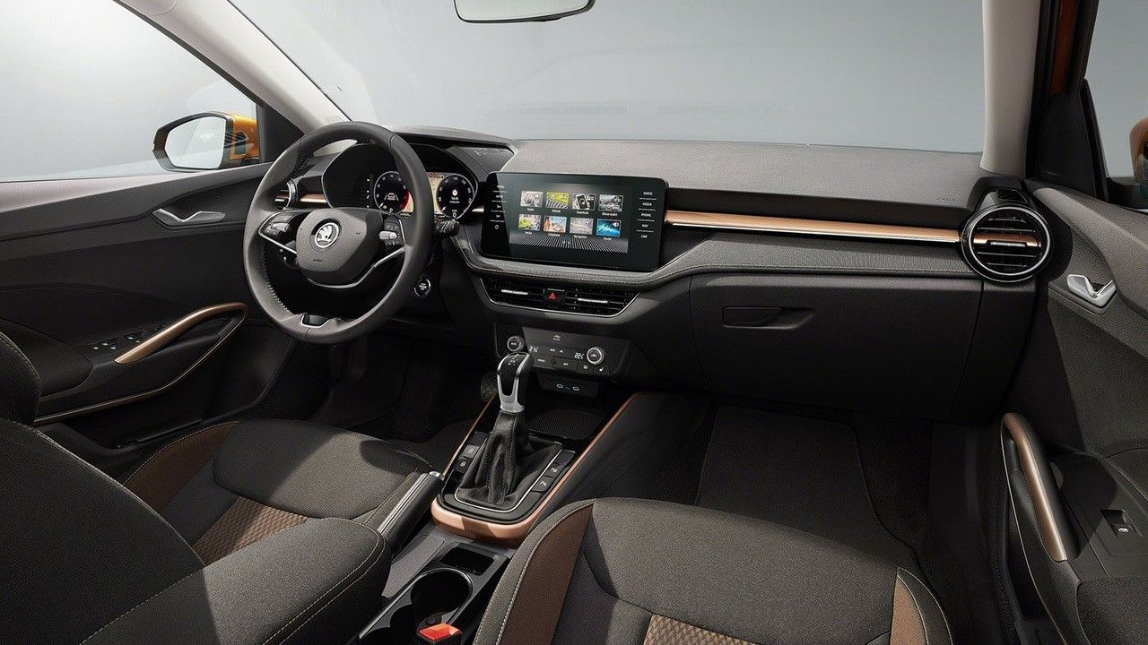 Skoda Fabia 2022 - interior