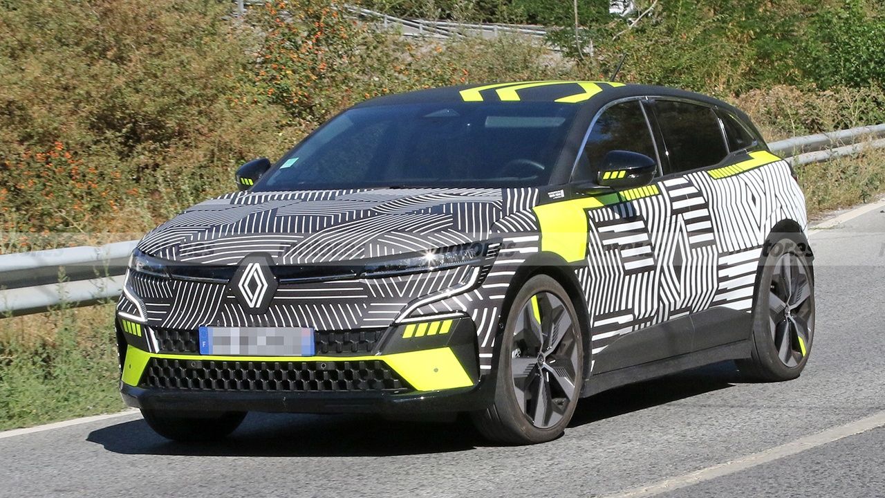 Las últimas pruebas del Renault Mégane E-Tech Electric antes de su presentación