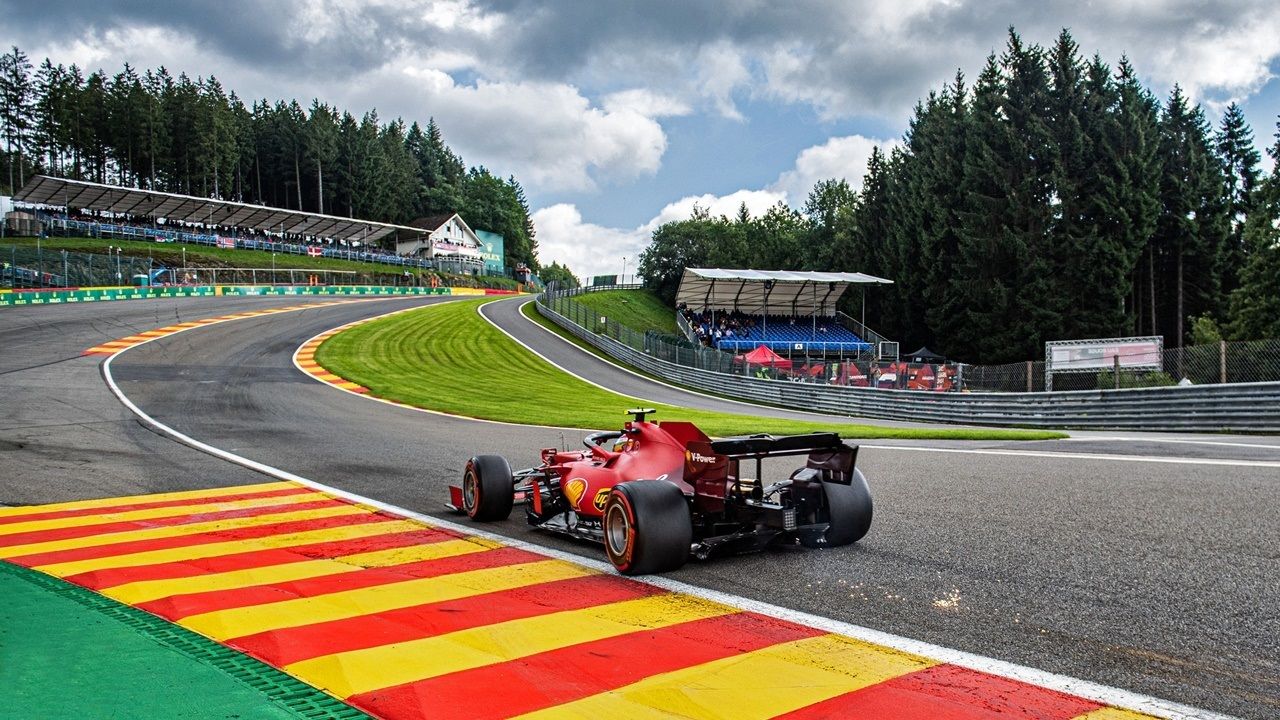 Sainz sufre fuera del Top 10 en Spa: «Confío en que mejoraremos»