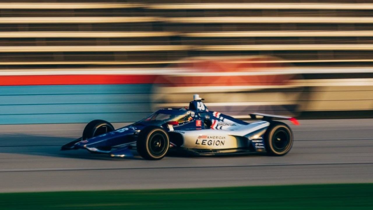 Primer test en óvalo para Jimmie Johnson, «el primer paso hacia la Indy 500»