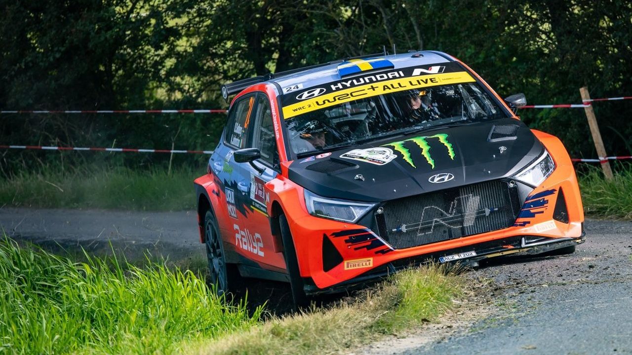 Thierry Neuville cierra la primera etapa del Ypres Rally al frente